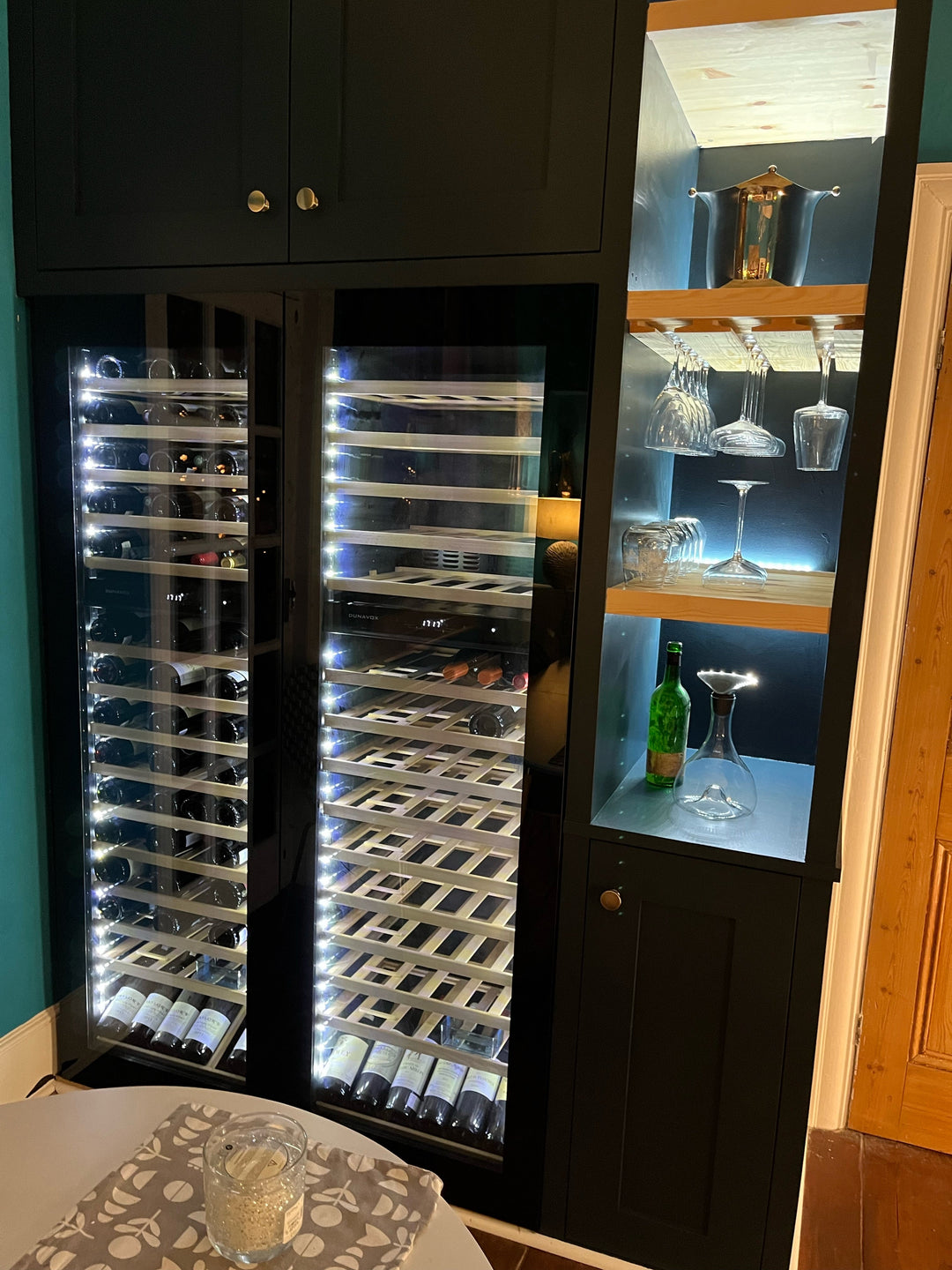 Dunavox GLANCE-114 - Dual Zone 114 Bottle - Integrated Wine Cooler - DAVG-114.288DB.TO